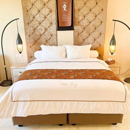 Villa Mandalika Lombok Kuta  エクステリア 写真