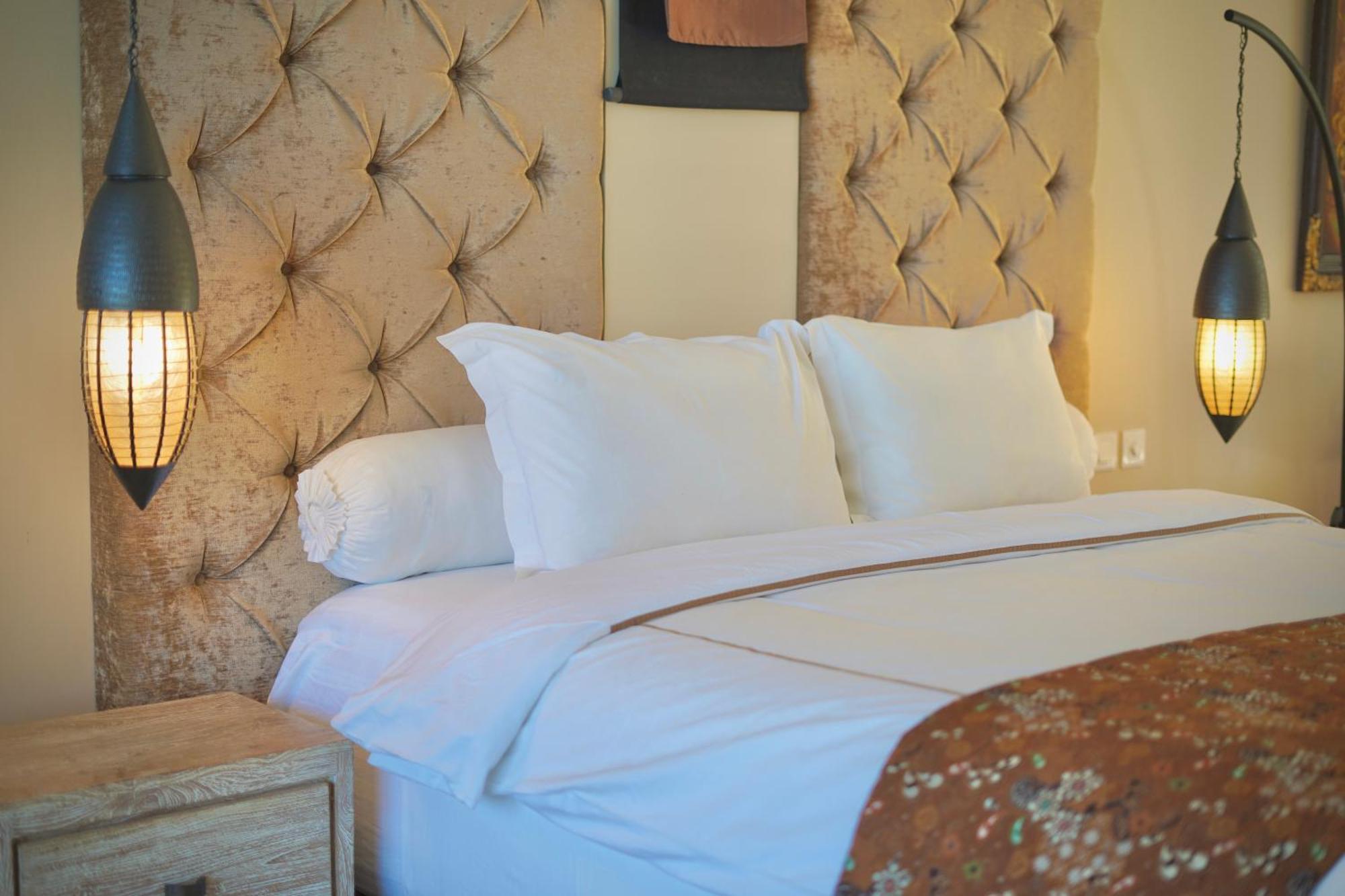 Villa Mandalika Lombok Kuta  エクステリア 写真